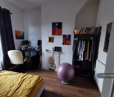 2 bedroom terraced house to rent - Photo 2