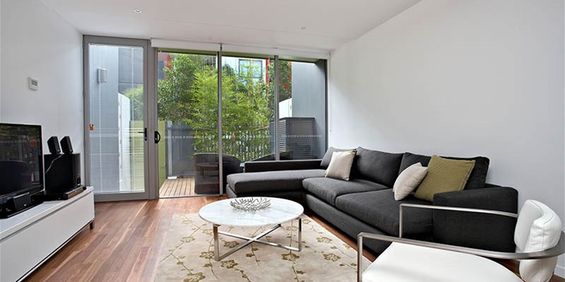 Large 4 bedroom Terrace Apartment - Photo 3