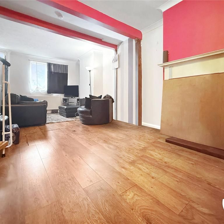 2 bedroom terraced house to rent - Photo 1