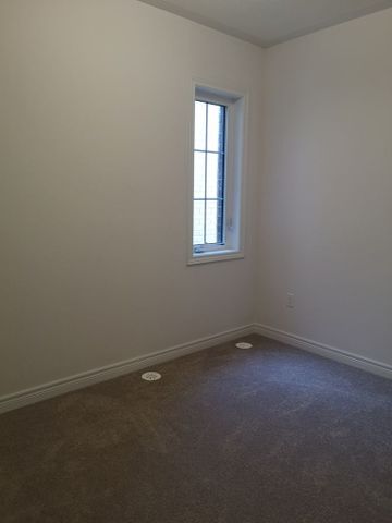 For Lease - 35 Jaffna Lane, Markham, Ontario - Photo 2