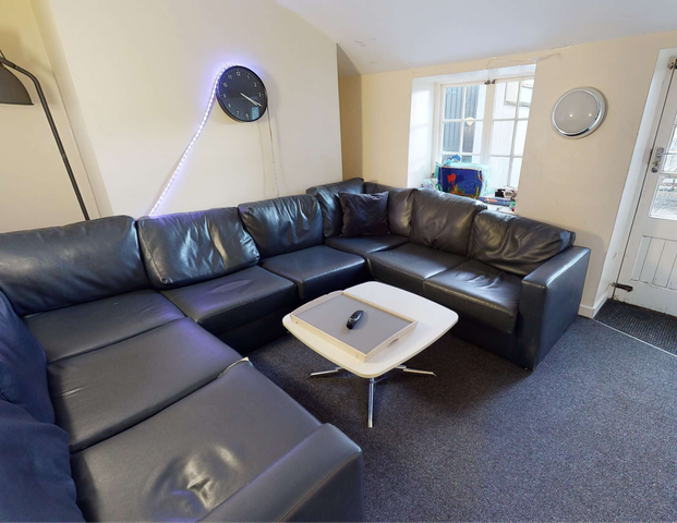 Pipe Lane Room 10 - Photo 1