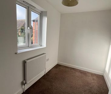 2 bedroom townhouse to rent - Photo 4