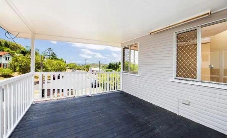 “3-Bedroom Home Near Cavendish Road High School” - Photo 5