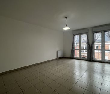 Studio rénové - Rue Saint Fuscien - 27,88 m2 - Photo 3