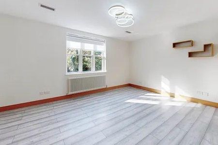 6 bedroom detached house to rent - Photo 5