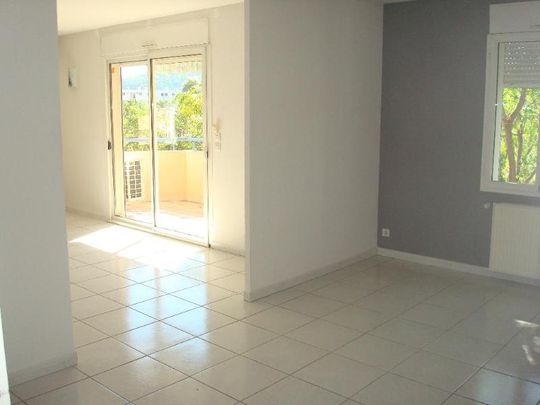 Location Appartement 4 pièces 87m² DRAGUIGNAN 83300 - Photo 1