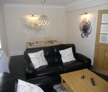 3 bedroom property to rent - Photo 1