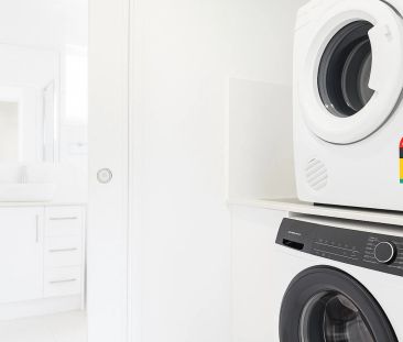 Modern 1-Bedroom Studio - Photo 1