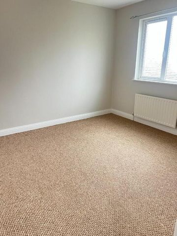 23 Blackthorn Grange, Newry, BT34 2TF - Photo 4