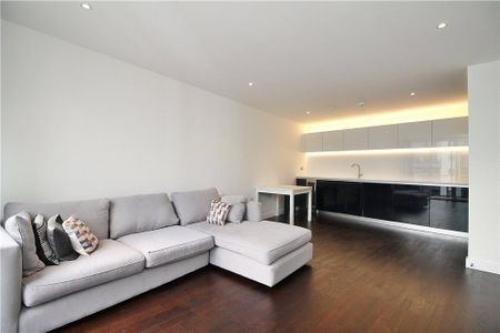 Pump House Crescent, Brentford, TW8 0HH - Photo 2