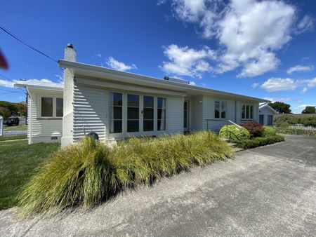 Havelock North - 3 bedrooms - Photo 2