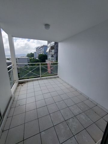 Location appartement 2 pièces, 35.99m², Fort-de-France - Photo 2