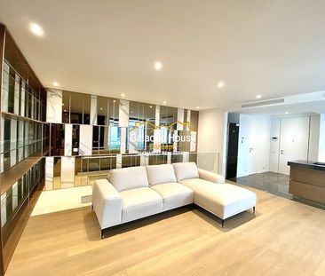 DUPLEX SPECTACULOS PRIMAVERII ONE CHARLES DE GAULLE de inchiriat Pr... - Fotografie 4