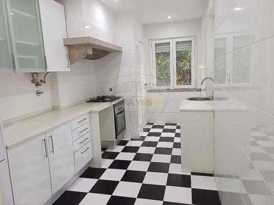 Apartment T2 in São Domingos de Benfica, Lisboa - Photo 1