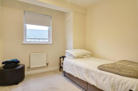 4 bedroom detached house to rent - Photo 3