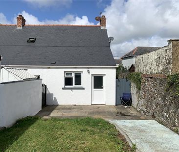 2 bedroom end of terrace house to rent - Photo 4