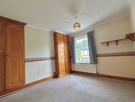 5 bedroom end of terrace house to rent - Photo 5