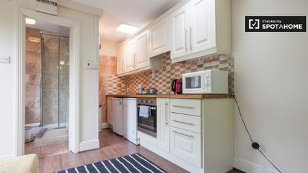 1-bedroom flat to rent in Rathgar, Dublin - Photo 4