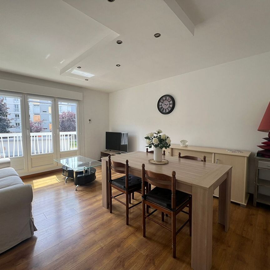 Location Appartement 1 pièce 69m² RENNES 35000 - Photo 1