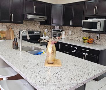 For Lease - 1408 Quest Circle, Mississauga, Ontario - Photo 1