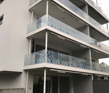 Grosszügige, helle 3 1/2- Zimmer Wohnung im 3. OG mit Balkon - Photo 2