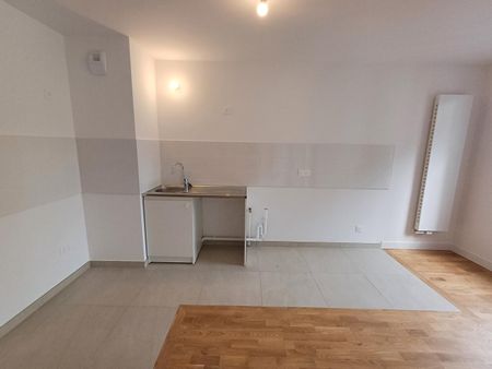 location Appartement T3 DE 58.69m² À CLICHY - Photo 4