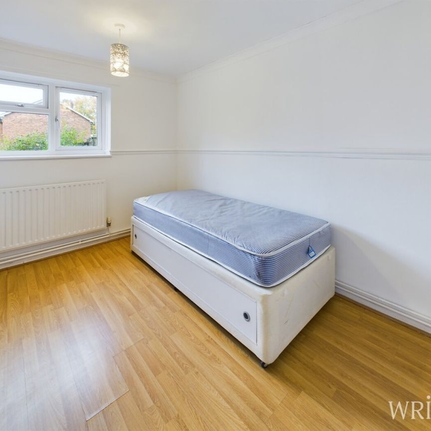 2 bedroom Ground Floor Flat - Haymeads, Welwyn Garden City - Photo 1