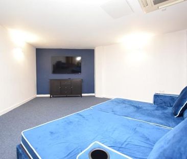 Apartment to rent - Photo 2