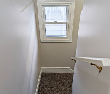 For Lease - 12 East 24th Street Unit# Upper, Hamilton, Ontario - Photo 1