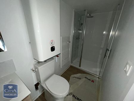 Location Appartement 1 pièce 16m² CHANGE 53810 - Photo 5
