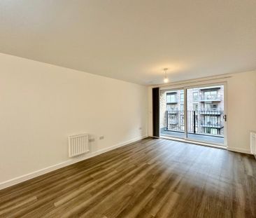 3 bedroom apartment to rent - Photo 3
