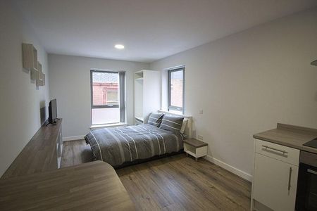 Studio to rent - Photo 2