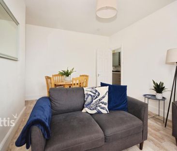 2 bedroom apartment to rent - Photo 3