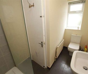 William Street, Swindon, Wiltshire, SN1 - Photo 5
