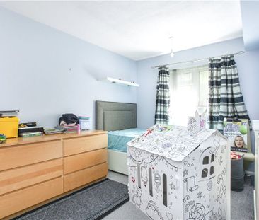 Radcliffe Square, Putney, SW15 6BL - Photo 1