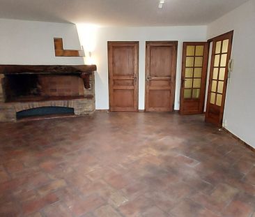 Appartement T4 avec terrasse 2ème étage - Photo 3