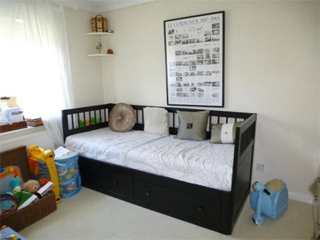 3 bedroom terraced house to rent - Photo 5