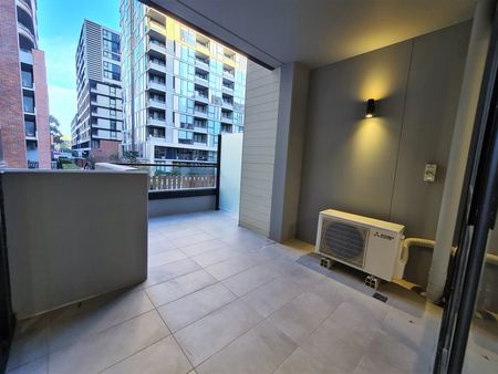 M01/40 Hall Street, Moonee Ponds VIC 3039 - Photo 5