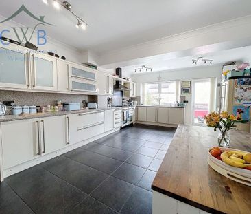 5 bedroom semi-detached house to rent - Photo 6