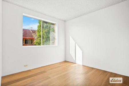 Spacious Apartment with Ocean Views in Prime City Fringe Location - Photo 5
