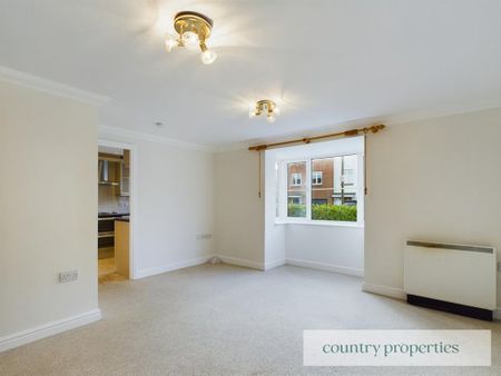 2 bedroom ground floor flat to rent - Photo 2