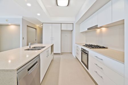 35/53 Darrambal Street, 4217, Chevron Island Qld - Photo 2