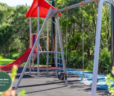 Modern villa-style apartment with lush garden views - Photo 6