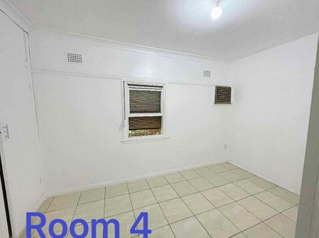 Move-In Ready Carramar Home - Walk to Local Amenities! - Photo 3