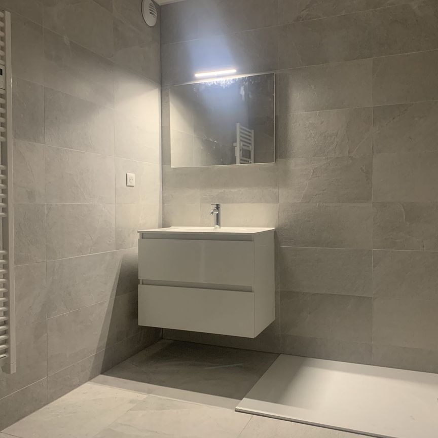 Appartement à louer, 2 pièces - Colmar 68000 - Photo 1