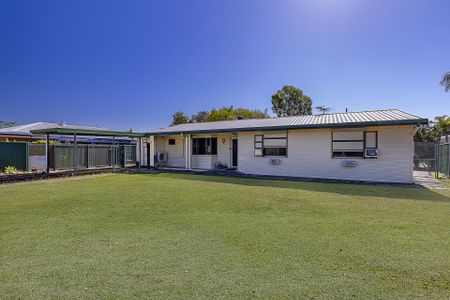 74 Kern Brothers Drive, Kirwan - Photo 2