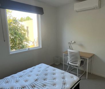 South Melbourne - Photo 5