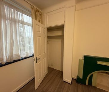 Room in a Shared House, The Limes Avenue, N11 - Photo 2