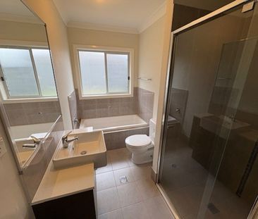 Modern 2-Bedroom Home in a Prime Location - Photo 4