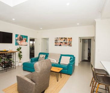 Immaculately presented front unfurnished home. - Photo 4